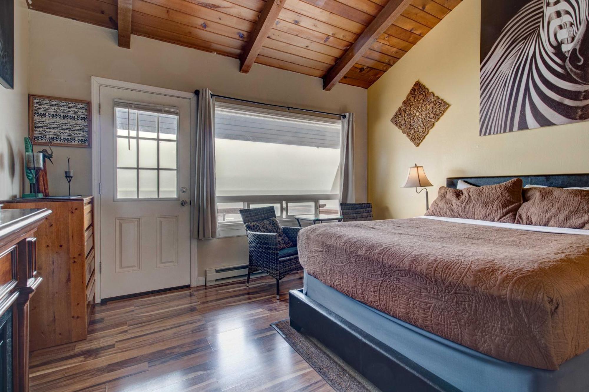 Moolack Shores Inn Newport Room photo